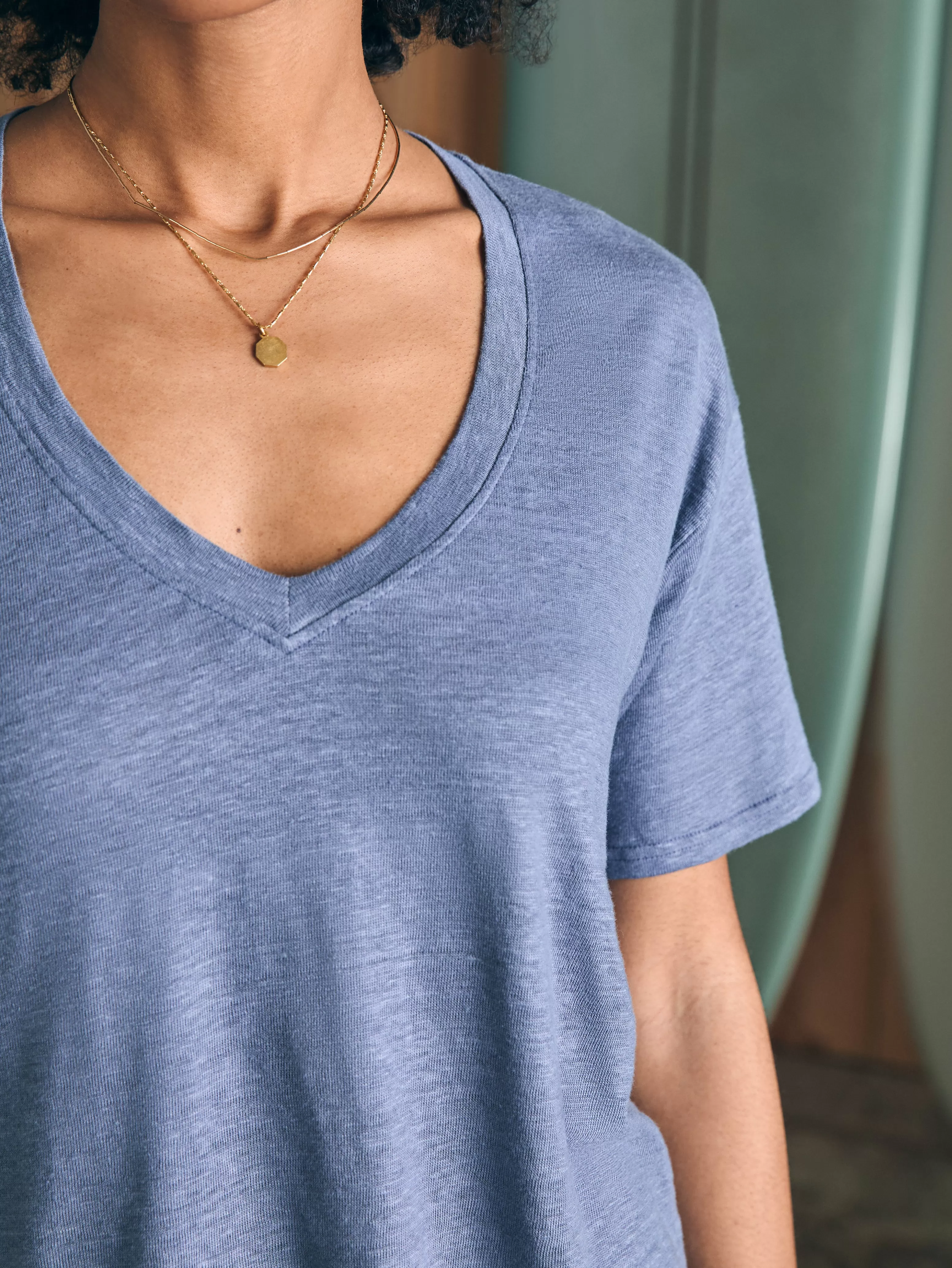 Oceanside Linen V-Neck Tee - | Faherty Brand Flash Sale