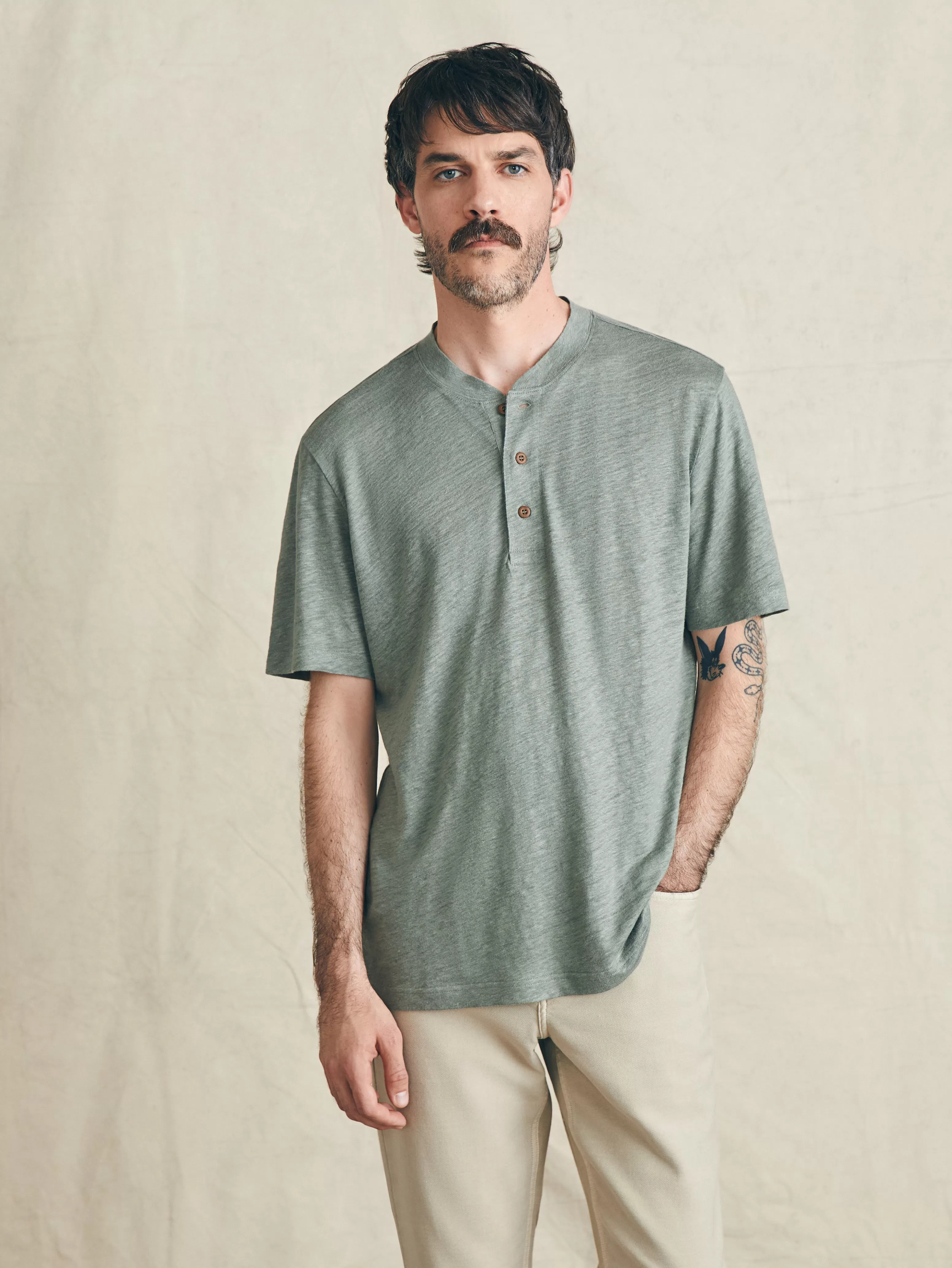 Short-Sleeve Linen Henley - | Faherty Brand Discount