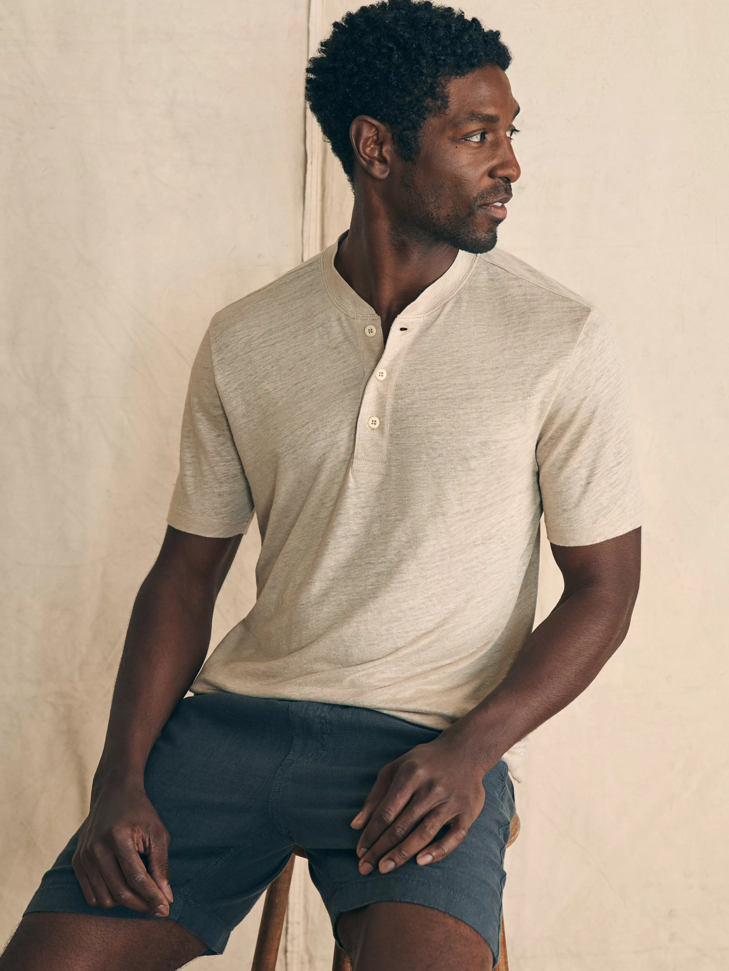 Short-Sleeve Linen Henley - | Faherty Brand Fashion