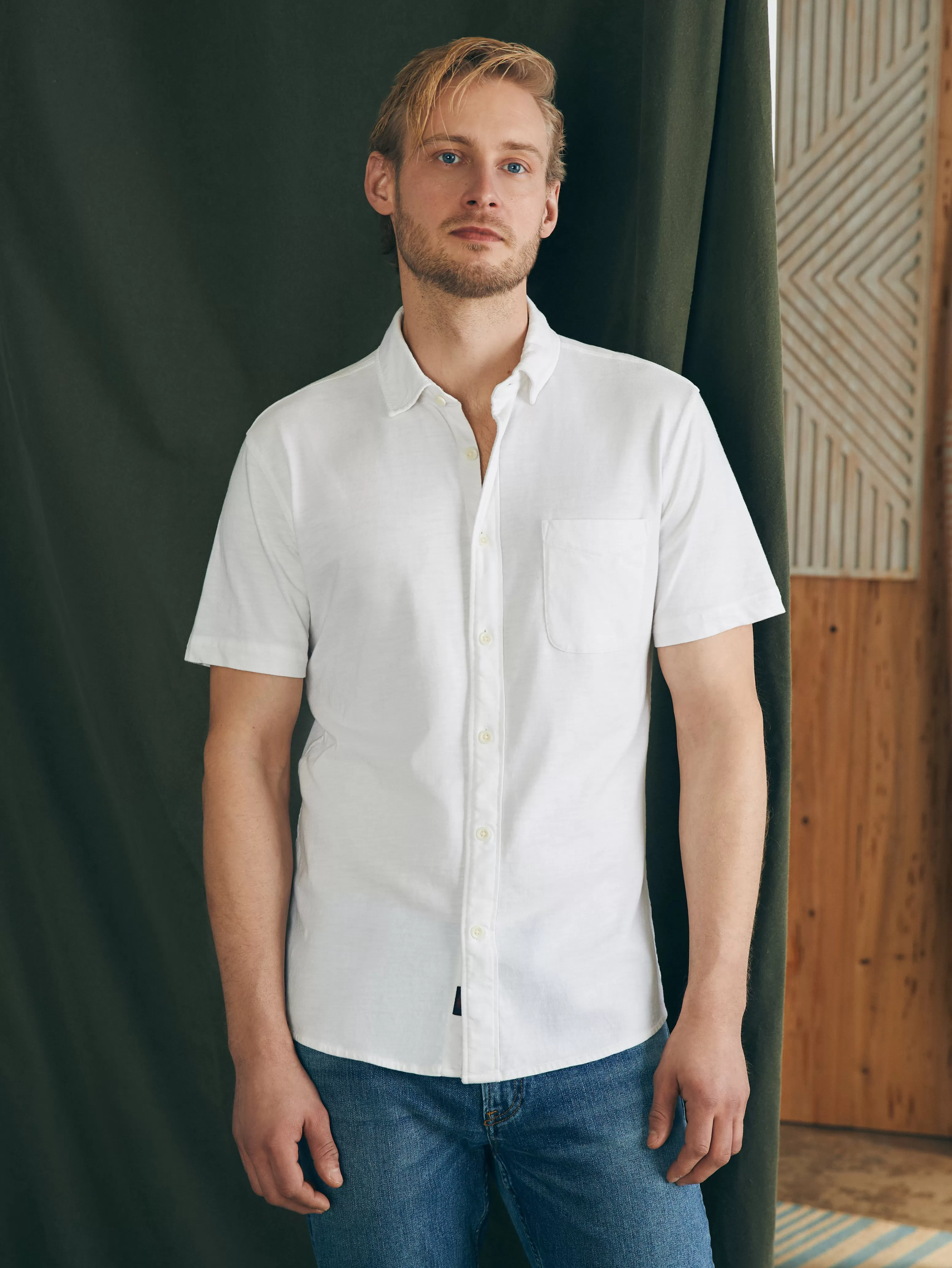 Short-Sleeve Sunwashed Knit Shirt (Single Pocket) - | Faherty Brand Fashion